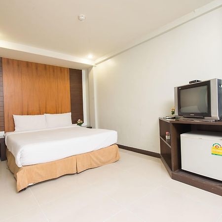 Tara Monte Hotel Bangkok Bagian luar foto