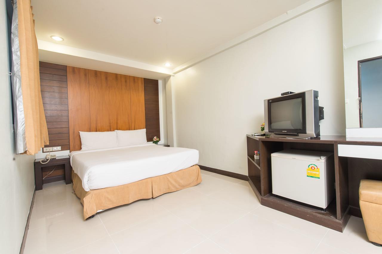 Tara Monte Hotel Bangkok Bagian luar foto